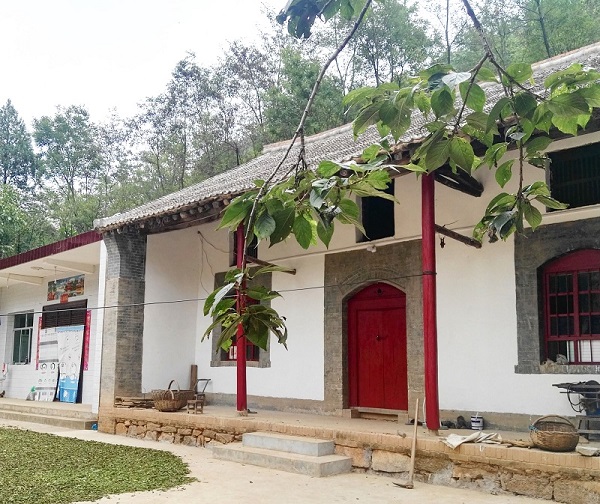 农户改造后新房.jpg 农户改造后新房.jpg