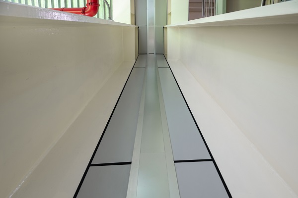 15.变形缝实景图.jpg 15.变形缝实景图.jpg