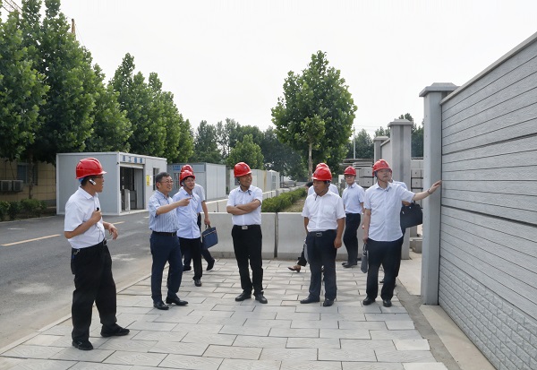 观摩园区预制围墙.jpg 观摩园区预制围墙.jpg