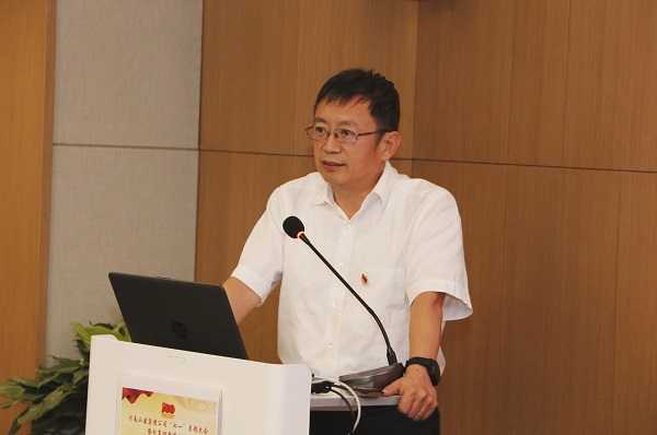 12、开云足球·(中国)官方网站董事长作总结分享.jpg 12、开云足球·(中国)官方网站董事长作总结分享.jpg