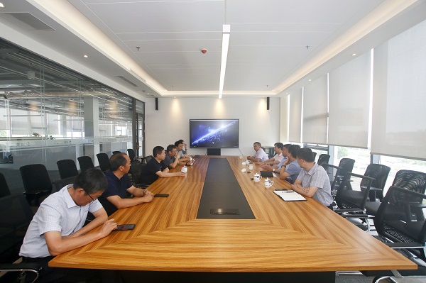 座谈现场.jpg 座谈现场.jpg