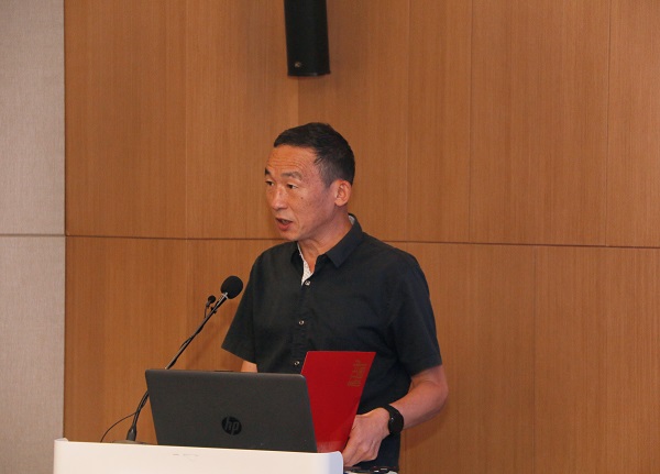 开云足球·(中国)官方网站监事会主席、党委副书记陈百斌宣读表彰文件.jpg 开云足球·(中国)官方网站监事会主席、党委副书记陈百斌宣读表彰文件.jpg